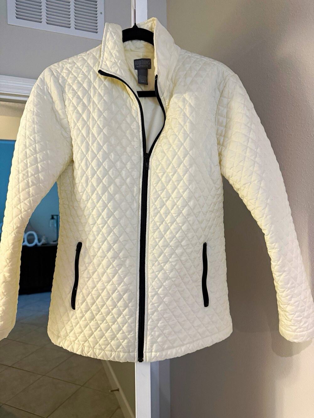 Additions by Chico's Women’s Ivory Quilted Full Zip Jacket Pockets Short Size 1